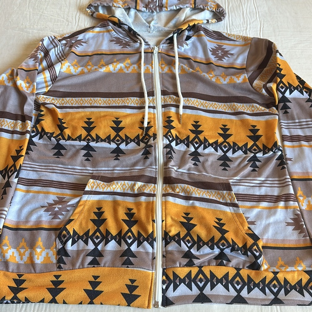 Women's *NEW* Southwestern Print Women's Full Zip Lightweight Hooded Sweater - Picture 5 of 9